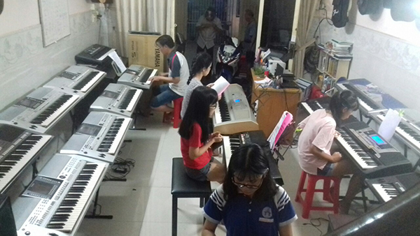 Lớp học tại trung tâm âm nhạc Thiên Phú